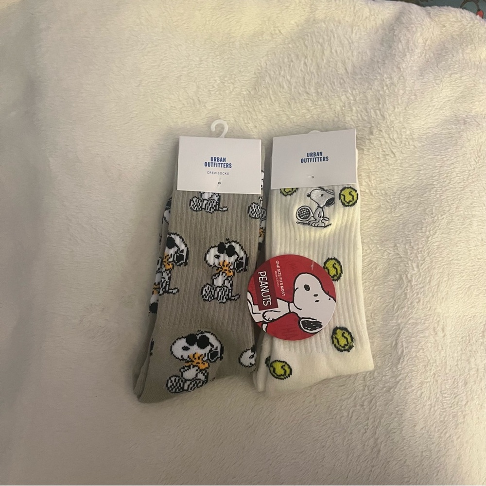 Peanuts Snoopy Crew Socks in Cream & Taupe